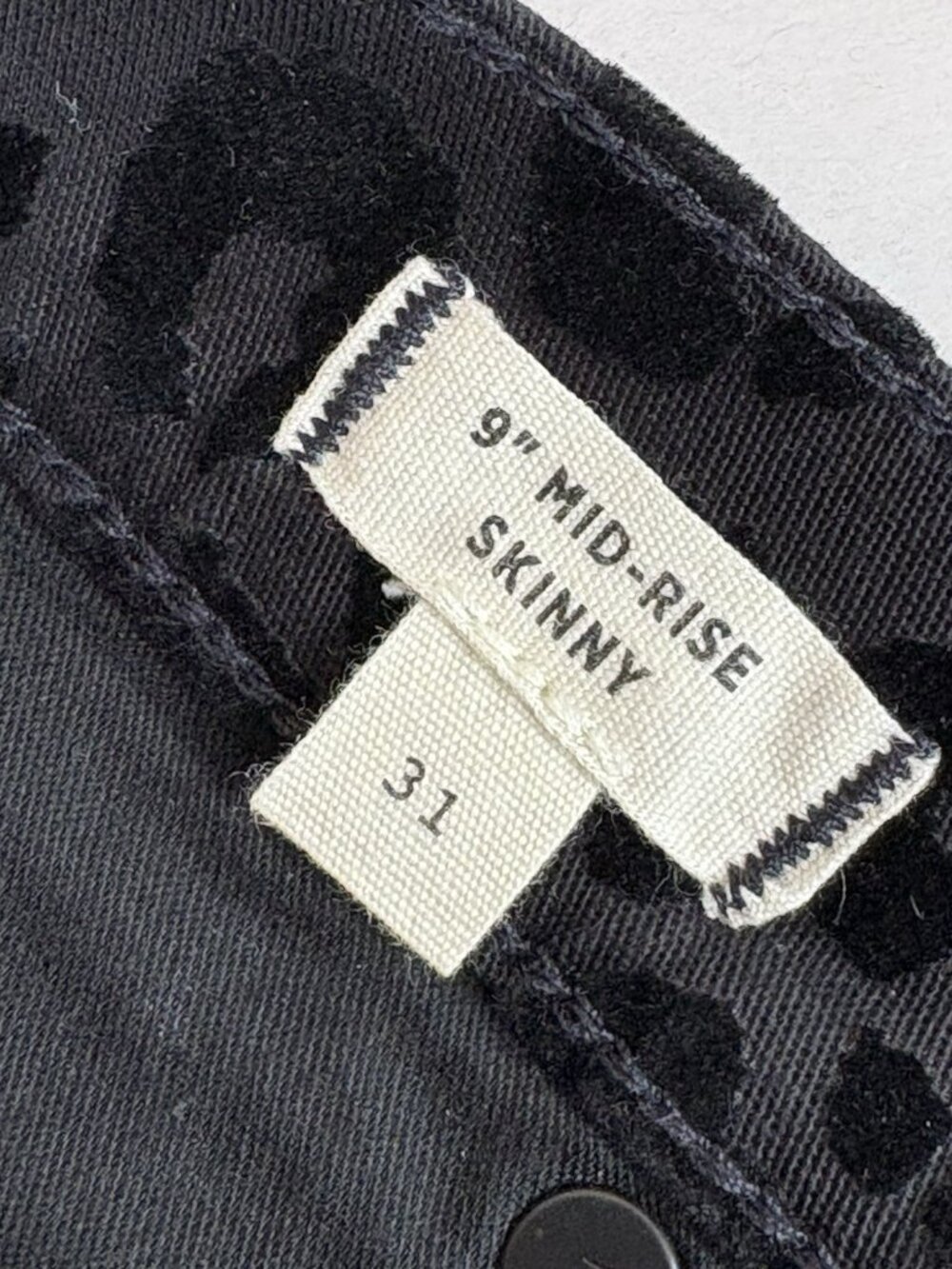 *Madewell 9" Mid-Rise Skinny Pant Womens Size 31 Black Flocked Velvet Leopard - Picture 7 of 10